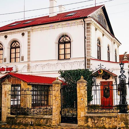 Antique House Hotel Dubno Exteriér fotografie