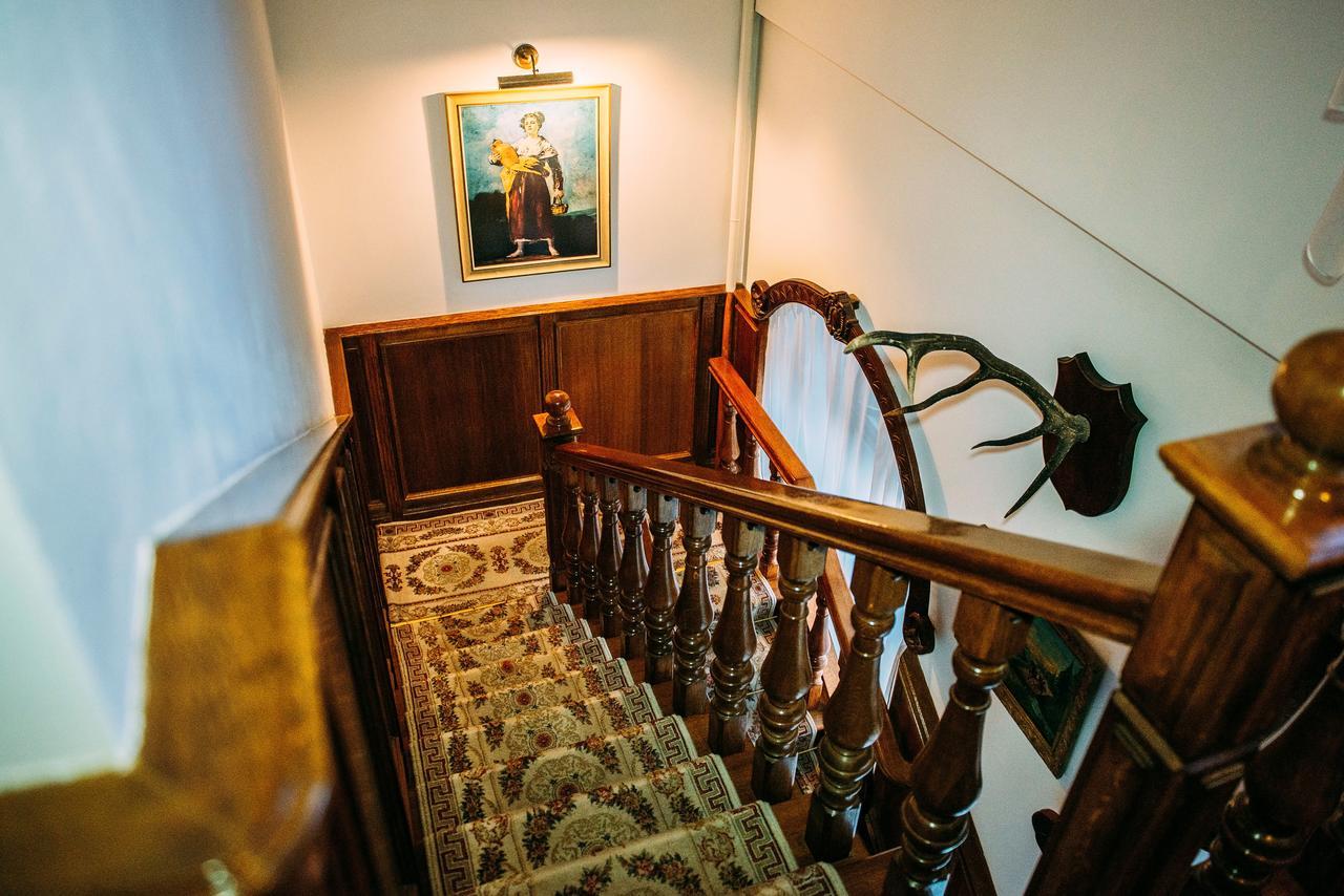 Antique House Hotel Dubno Exteriér fotografie